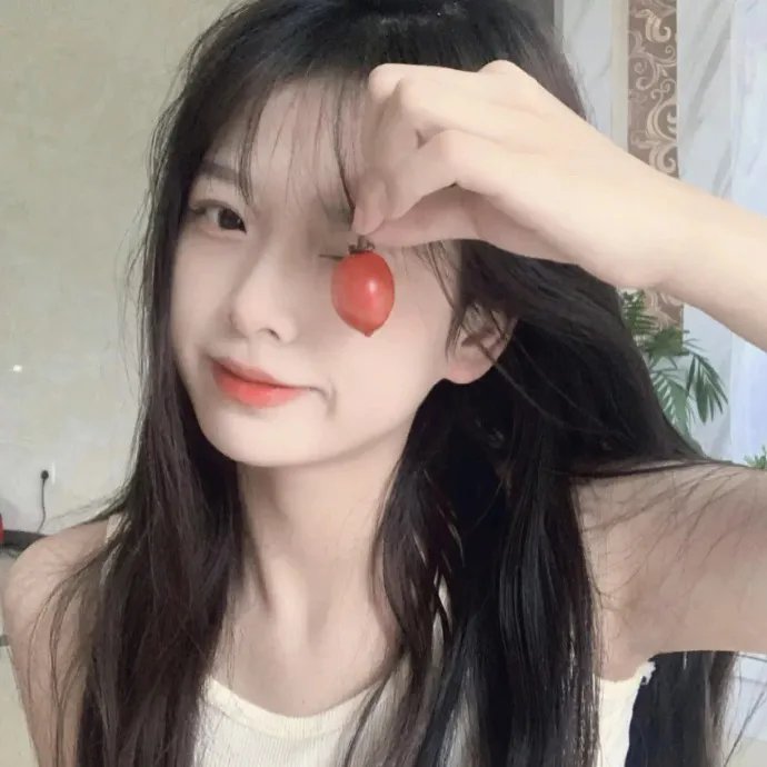 触碰的双手